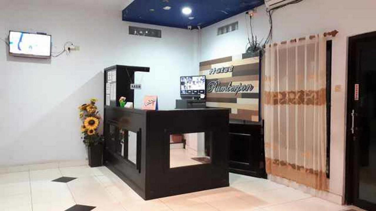 Reddoorz At Hotel Rumberpon Sorong Extérieur photo