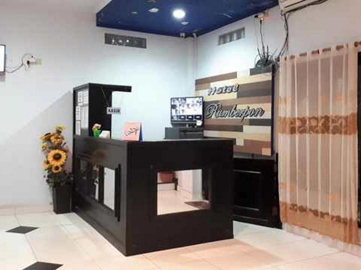 Reddoorz At Hotel Rumberpon Sorong Extérieur photo